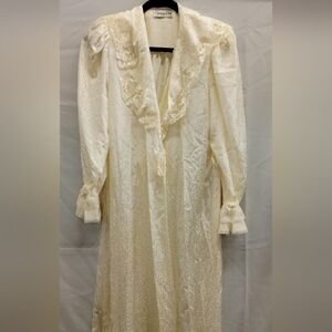 Vintage Christian Dior Cream Lace Lingerie Robe